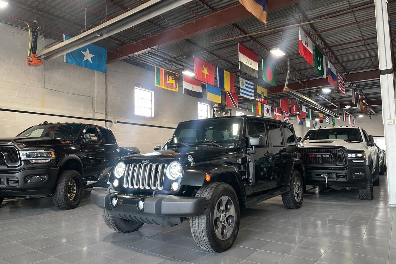 <div class=x_elementToProof style=border: 0px; font-variant-numeric: inherit; font-variant-east-asian: inherit; font-variant-alternates: inherit; font-variant-position: inherit; font-stretch: inherit; font-size: 12pt; line-height: inherit; font-family: Calibri, Helvetica, sans-serif; font-optical-sizing: inherit; font-size-adjust: inherit; font-kerning: inherit; font-feature-settings: inherit; font-variation-settings: inherit; margin: 0px; padding: 0px; vertical-align: baseline; background-color: #ffffff; text-align: center;><span style=font-size: 14pt;><strong>****All our vehicles are fully certified, meticulously detailed, and professionally reconditioned by our factory-trained licensed technicians to the highest standard possible starting at $795.</strong></span></div><p>&nbsp;</p><div style=border: 0px; font-variant-numeric: inherit; font-variant-east-asian: inherit; font-variant-alternates: inherit; font-variant-position: inherit; font-stretch: inherit; font-size: 12pt; line-height: inherit; font-family: Calibri, Helvetica, sans-serif; font-optical-sizing: inherit; font-size-adjust: inherit; font-kerning: inherit; font-feature-settings: inherit; font-variation-settings: inherit; margin: 0px; padding: 0px; vertical-align: baseline; background-color: #ffffff; text-align: center;><span style=font-size: 14pt;><strong>Financing Products & Services are also Available upon request. Good & Bad Credit Welcomed. 0$ Down O.A.C&nbsp;</strong></span></div><p>&nbsp;</p><div style=border: 0px; font-variant-numeric: inherit; font-variant-east-asian: inherit; font-variant-alternates: inherit; font-variant-position: inherit; font-stretch: inherit; font-size: 12pt; line-height: inherit; font-family: Calibri, Helvetica, sans-serif; font-optical-sizing: inherit; font-size-adjust: inherit; font-kerning: inherit; font-feature-settings: inherit; font-variation-settings: inherit; margin: 0px; padding: 0px; vertical-align: baseline; background-color: #ffffff; text-align: center;><span style=font-size: 14pt;><strong>*** THE PRICE ADVERTISED ONLINE HAS A $1500 FINANCE PURCHASING CREDIT, CASH PRICE MAY DIFFER. PLEASE CONTACT THE DEALER FOR MORE INFORMATION ON CASH PURCHASE.***</strong></span></div><p>&nbsp;</p><p style=text-align: center;>Although every effort is made to ensure that the information provided to you is accurate and up to date; we do not take any responsibility for any errors, omissions, and, or typography mistakes found on any of our pages, prices may change without notice, to ensure that you get the most updated information dont hesitate to call the store, or email us!!!</p><p>&nbsp;</p><p style=text-align: center;>*** About Yorktown Motors *** Established in 2000, Yorktown Motors has grown to become a premier Used Car dealer in the GTA region. We pride ourselves on our dedication to our clients and attention to detail. Always striving to offer the best possible customer service with top-notch repair/maintenance work to assist you in all of your automotive needs. Making your vehicle buying as well as maintenance process over the years to come, seamless & stress-free. Every vehicle is open, available and subject to a mechanical inspection at the manufacturer dealer at the clients request.</p><p>&nbsp;</p><p style=text-align: center;>Yorktown Motors offers a state-of-the-art showroom, experienced sales staff and an established Finance Department. Whether you are in need of an affordable or Luxury Vehicle or Get a Car Loan without Hassle, Yorktown Motors of Toronto is here to assist you with any of your automotive needs!&nbsp;</p><p>&nbsp;</p><p style=text-align: center;>At Yorktown Motors, we look forward to serving you and building a relationship with you for years to come. Please stop by our dealership, or call us today to book an appointment, one of our dedicated sales staff would be happy to speak with you!&nbsp;</p>