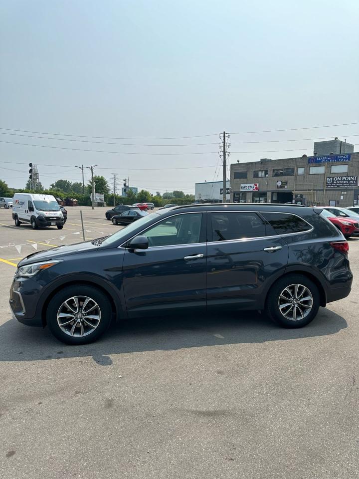 2018 Hyundai Santa Fe XL SE - Photo #3