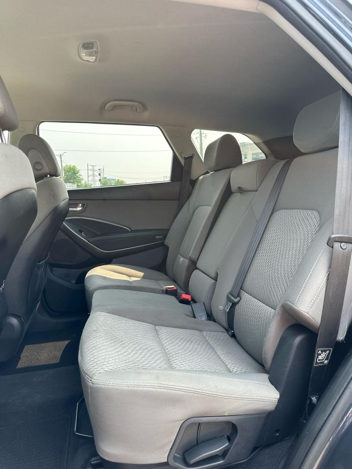 2018 Hyundai Santa Fe XL SE - Photo #10