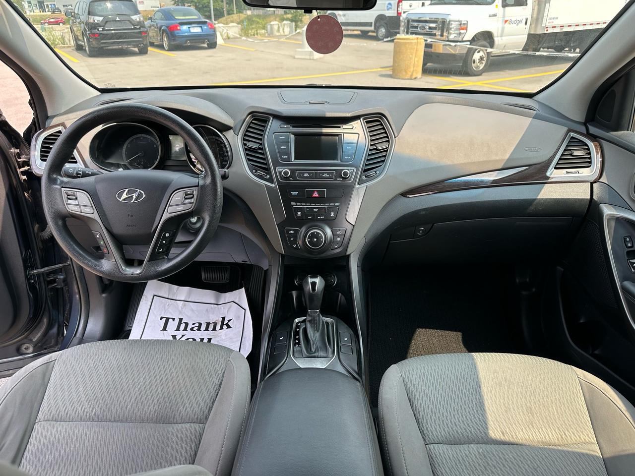 2018 Hyundai Santa Fe XL SE Photo