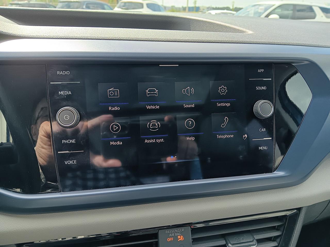 2022 Volkswagen Taos Comfortline 4 Motion, Leather, Pano, BU Cam, Htd S - Photo #23