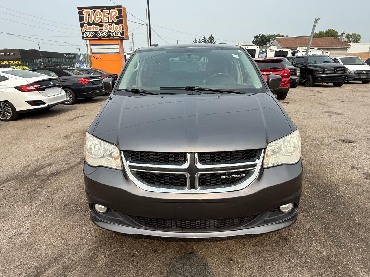 2016 Dodge Grand Caravan CREW PLUS, LEATHER, LOADED, ONLY 173KMS, CERTIFIED - Photo #8