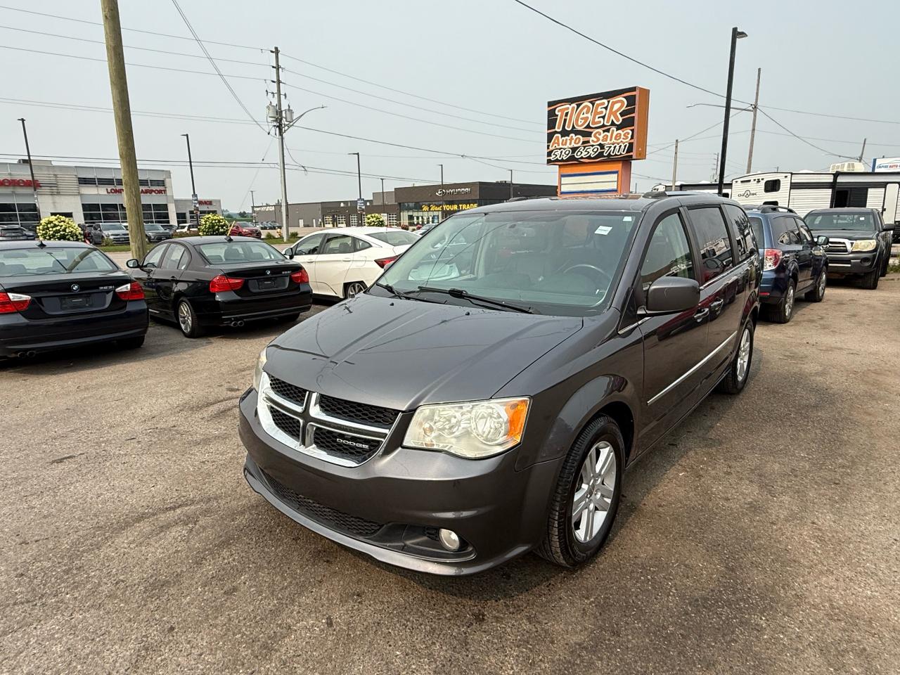 2016 Dodge Grand Caravan CREW PLUS, LEATHER, LOADED, ONLY 173KMS, CERTIFIED