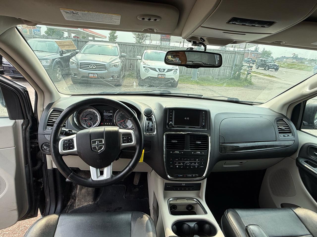 2016 Dodge Grand Caravan CREW PLUS, LEATHER, LOADED, ONLY 173KMS, CERTIFIED - Photo #10