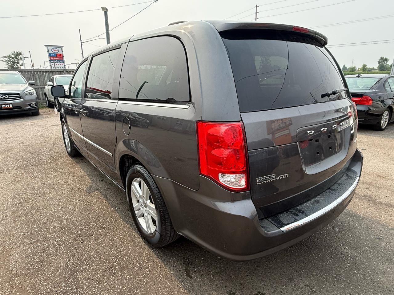 2016 Dodge Grand Caravan CREW PLUS, LEATHER, LOADED, ONLY 173KMS, CERTIFIED - Photo #3