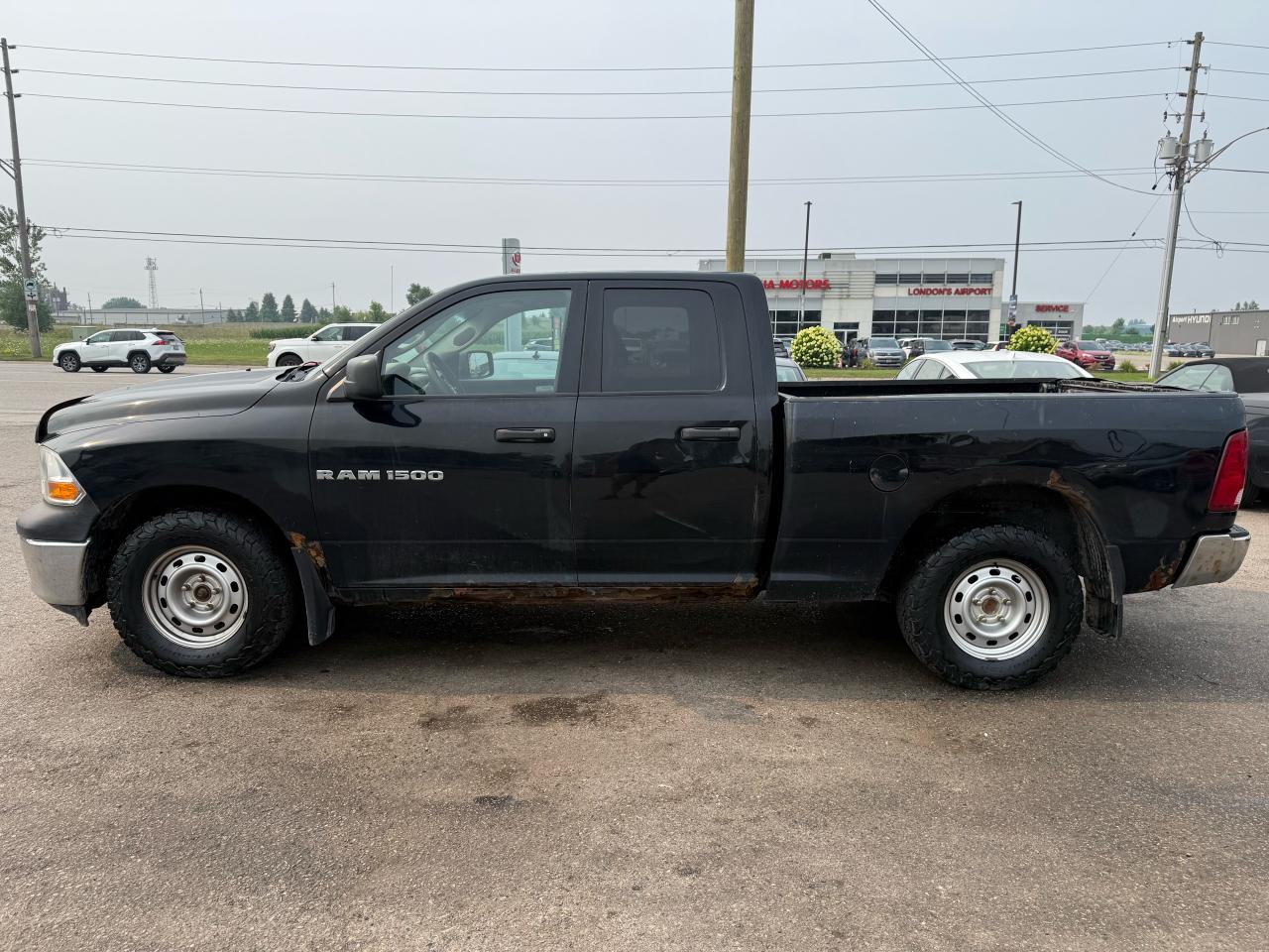 2012 RAM 1500 ST, 4X4, CREW CAB, DRIVES GREAT, AS IS SPECIAL - Photo #2