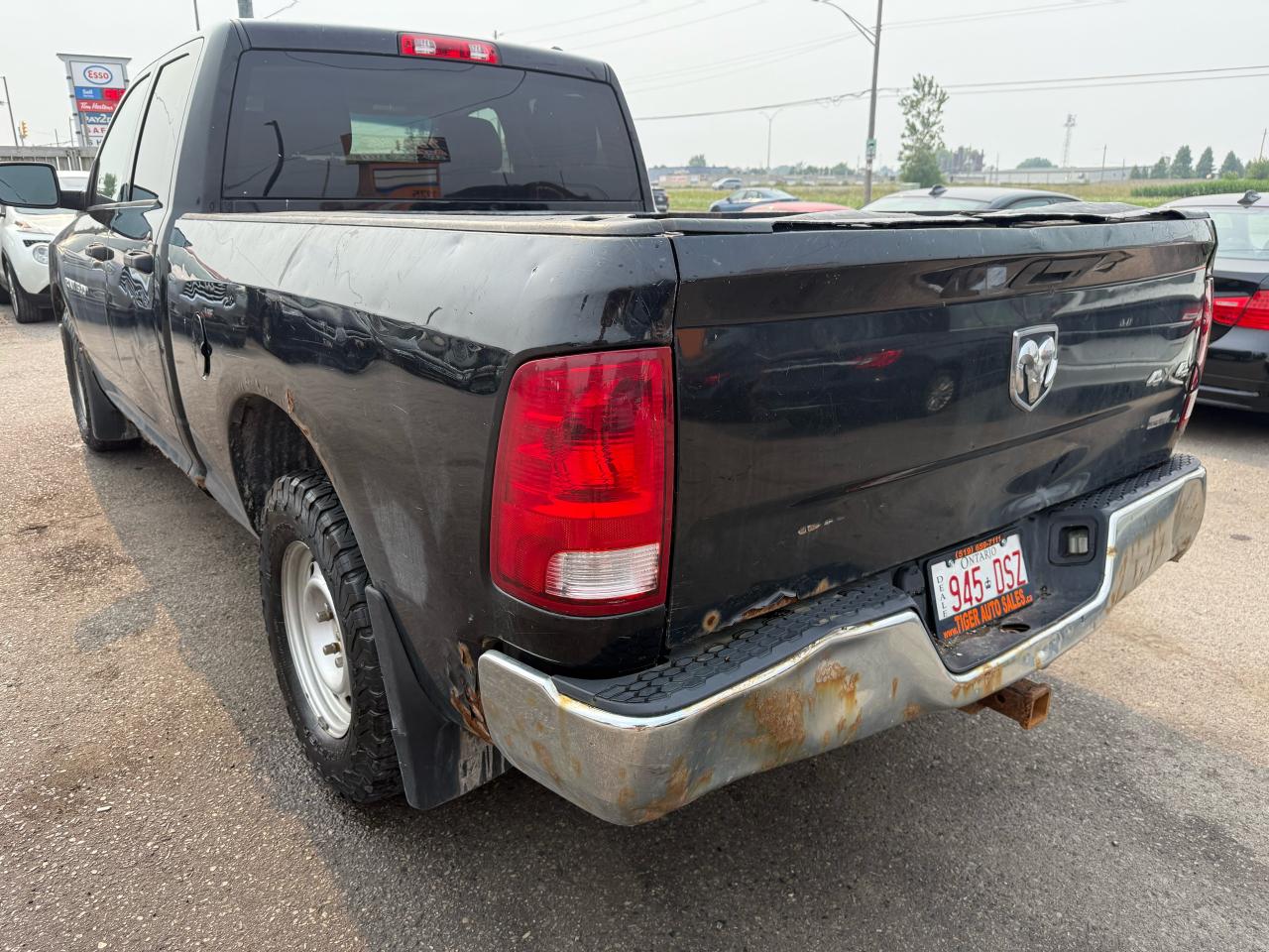 2012 RAM 1500 ST, 4X4, CREW CAB, DRIVES GREAT, AS IS SPECIAL - Photo #3