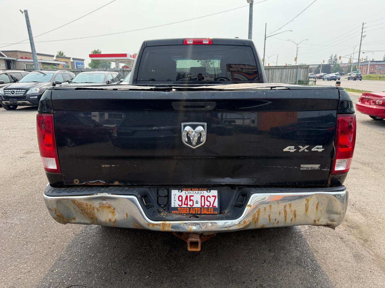 2012 RAM 1500 ST, 4X4, CREW CAB, DRIVES GREAT, AS IS SPECIAL - Photo #4