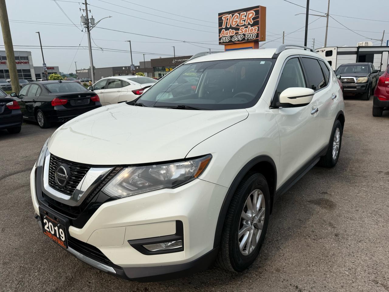 Used 2019 Nissan Rogue SV, 4 CYL, ALLOYS, ONLY 122KMS, CERTIFIED for sale in London, ON
