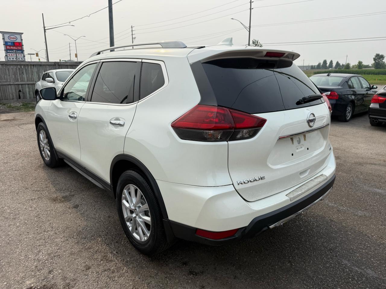 2019 Nissan Rogue SV, 4 CYL, ALLOYS, ONLY 122KMS, CERTIFIED - Photo #3