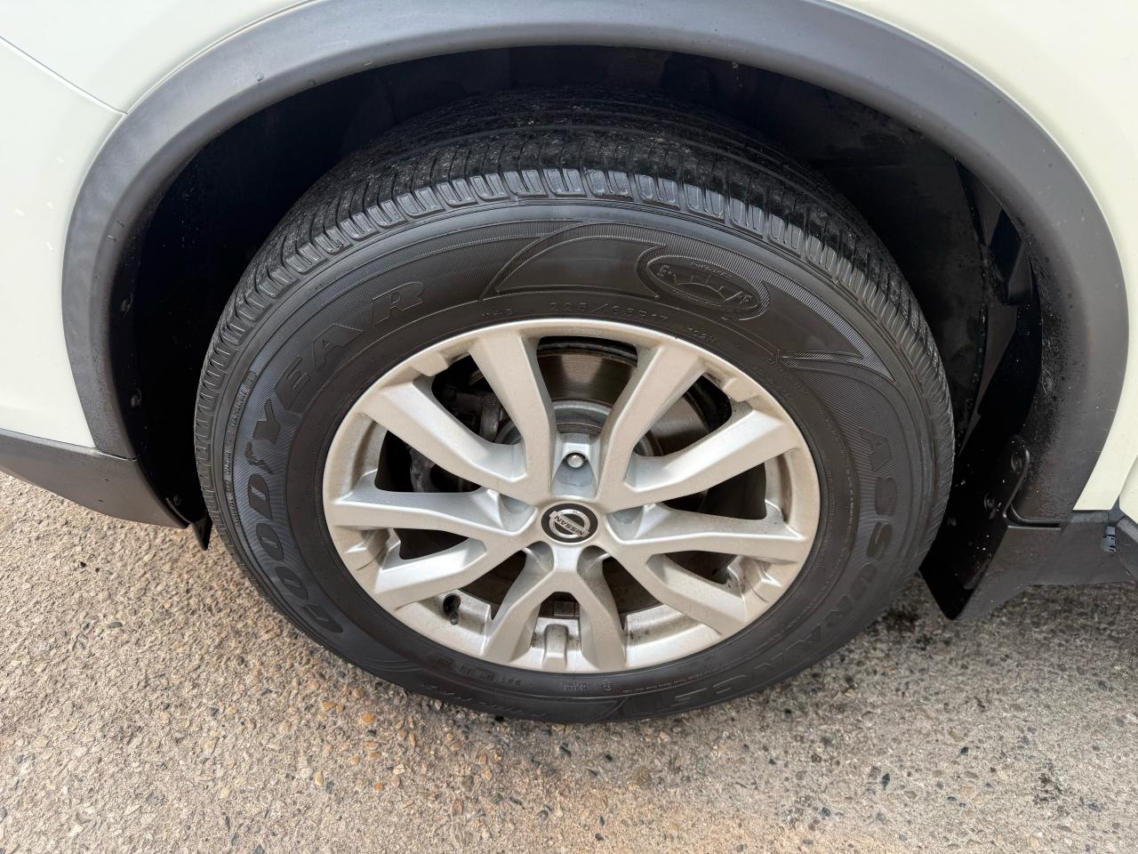 2019 Nissan Rogue SV, 4 CYL, ALLOYS, ONLY 122KMS, CERTIFIED - Photo #14