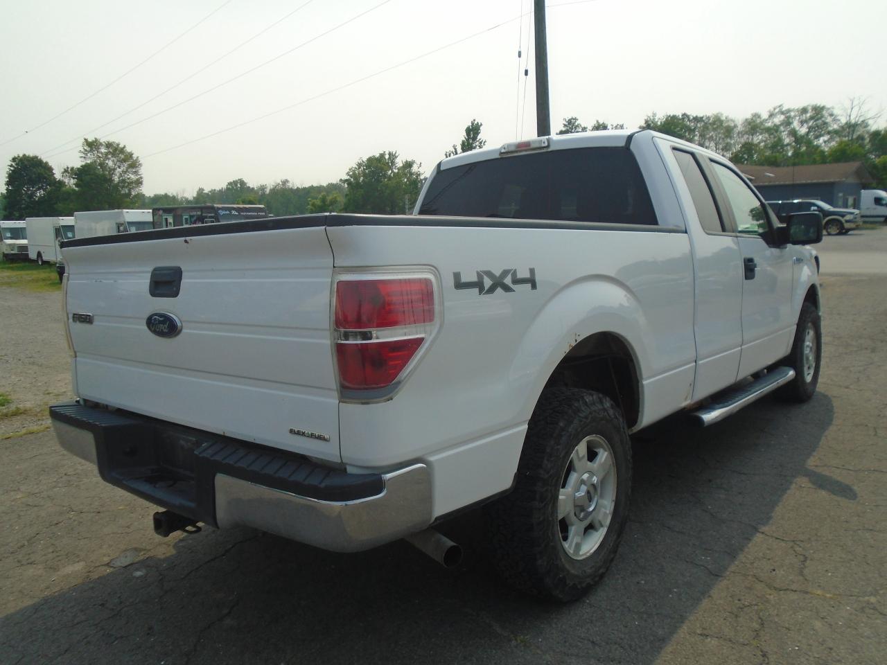 2014 Ford F-150 4WD SuperCab 145  XLT - Photo #6