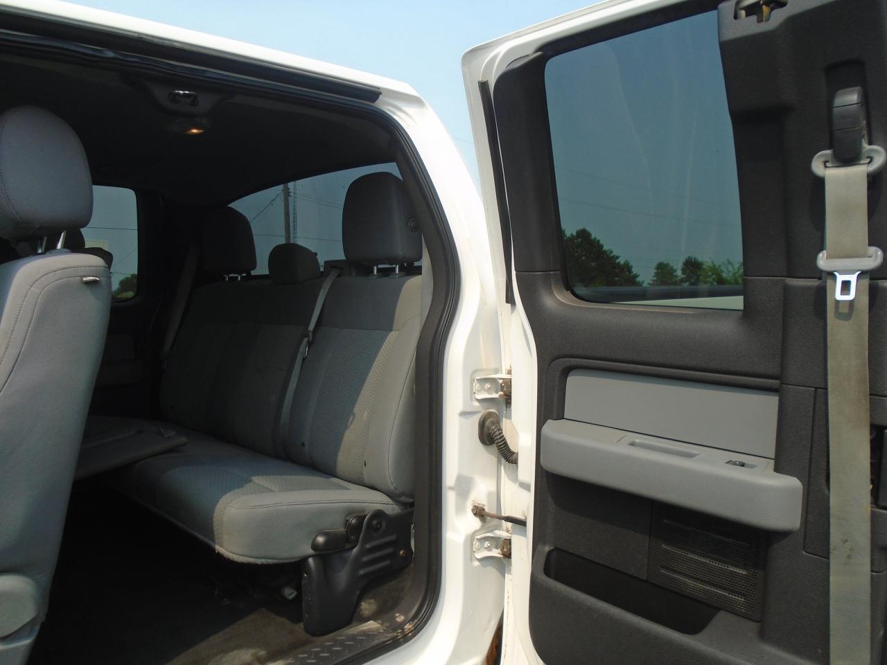 2014 Ford F-150 4WD SuperCab 145  XLT - Photo #14