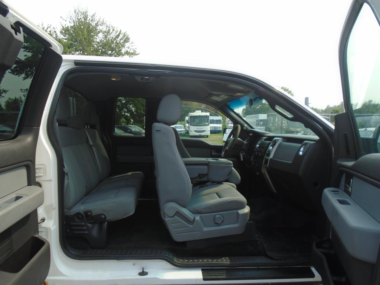 2014 Ford F-150 4WD SuperCab 145  XLT - Photo #19