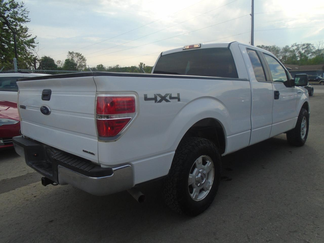 2014 Ford F-150 4WD SuperCab 145  XLT - Photo #6