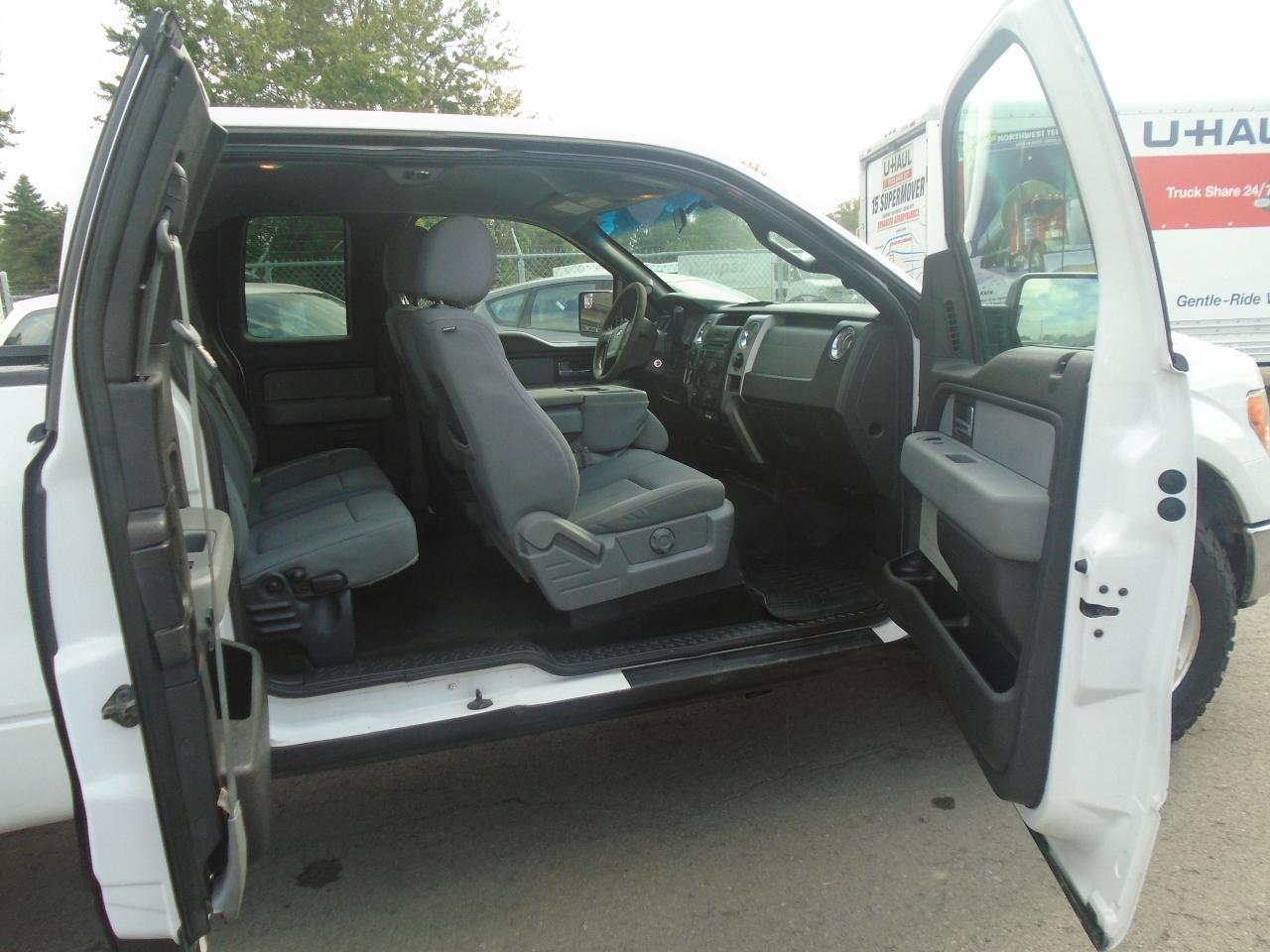 2014 Ford F-150 4WD SuperCab 145  XLT - Photo #17