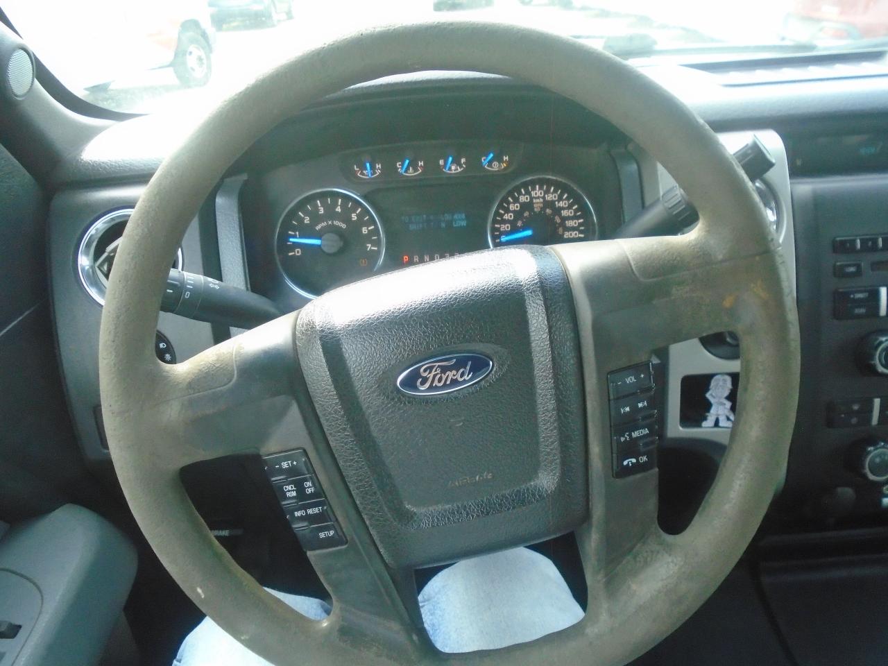 2014 Ford F-150 4WD SuperCab 145  XLT - Photo #19