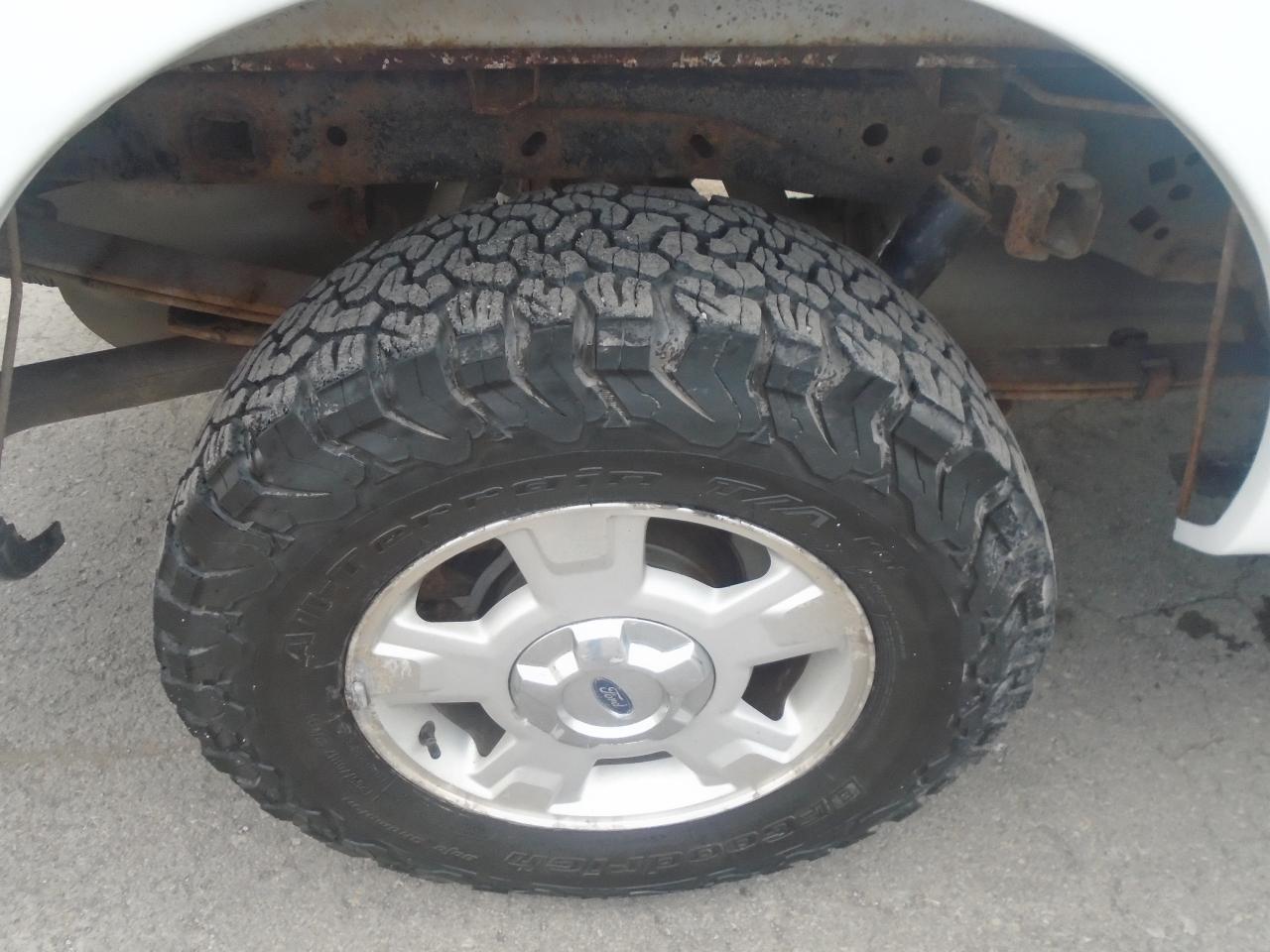 2014 Ford F-150 4WD SuperCab 145  XLT - Photo #24