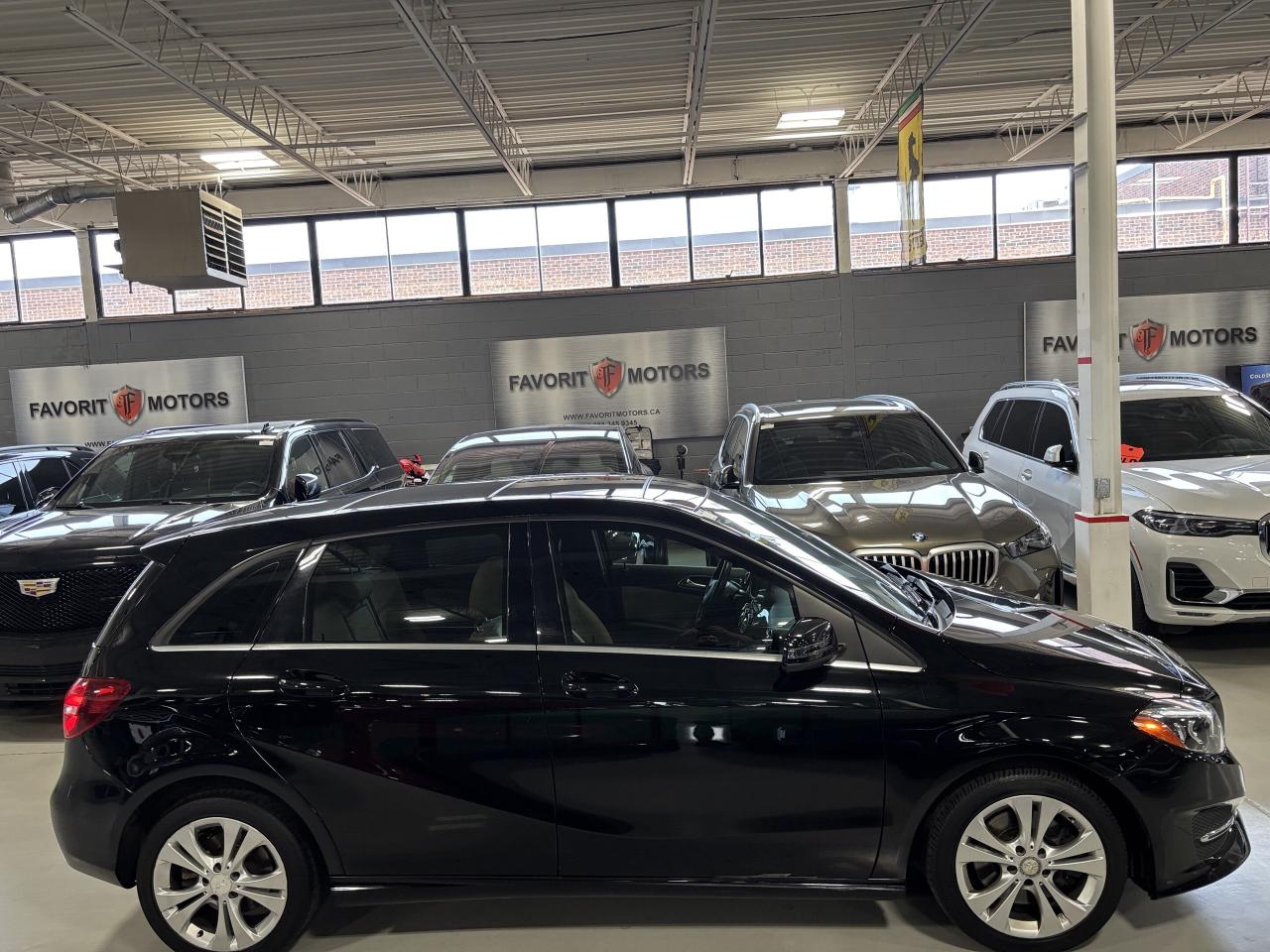 2019 Mercedes-Benz B-Class B250 Sports Tourer|4MATIC|NAV|CREAMLEATHER|SUNROOF Photo2