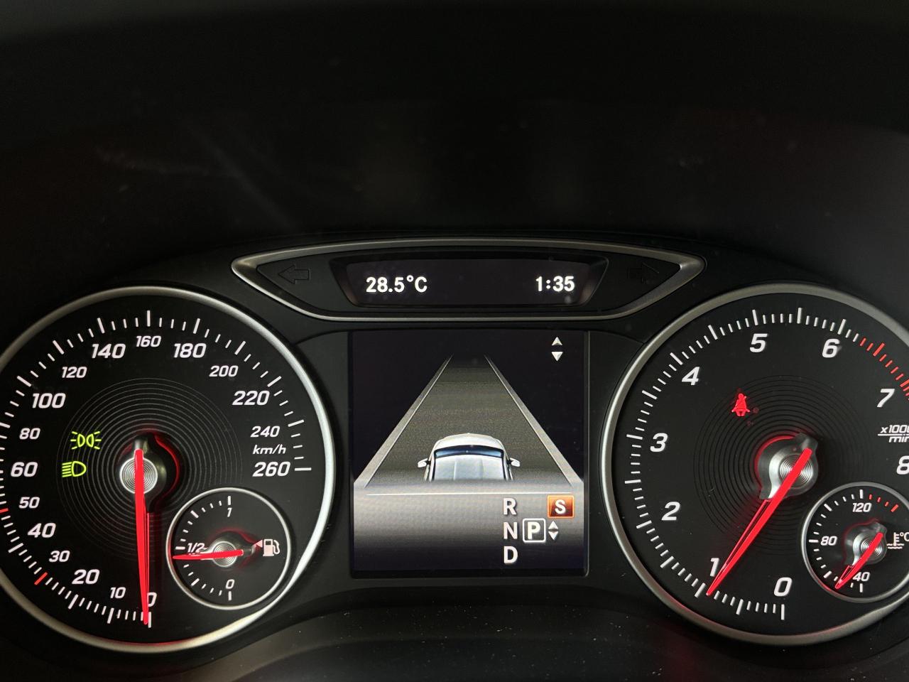 2019 Mercedes-Benz B-Class B250 Sports Tourer|4MATIC|NAV|CREAMLEATHER|SUNROOF - Photo #27