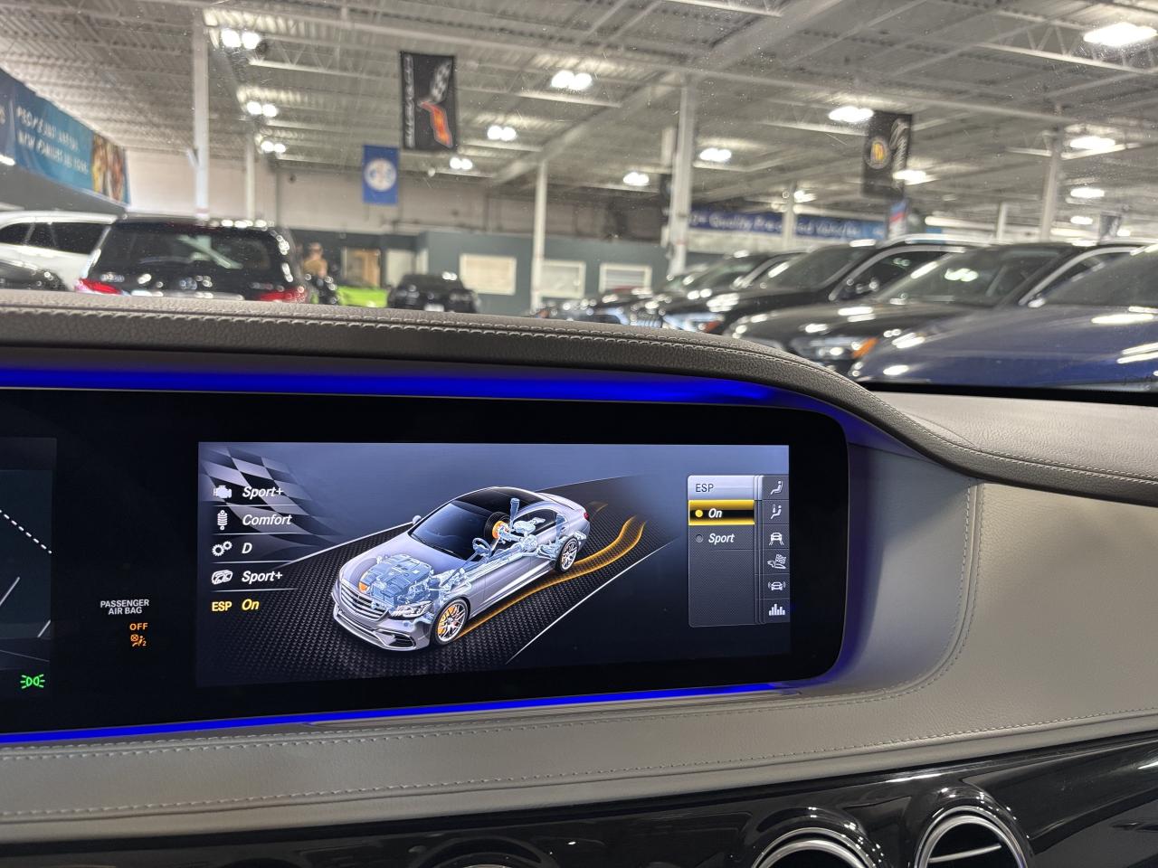 2018 Mercedes-Benz S-Class S63 AMG|4MATIC+|V8BITURBO|MASSAGE|NAV|AMBIENT|HUD| - Photo #42