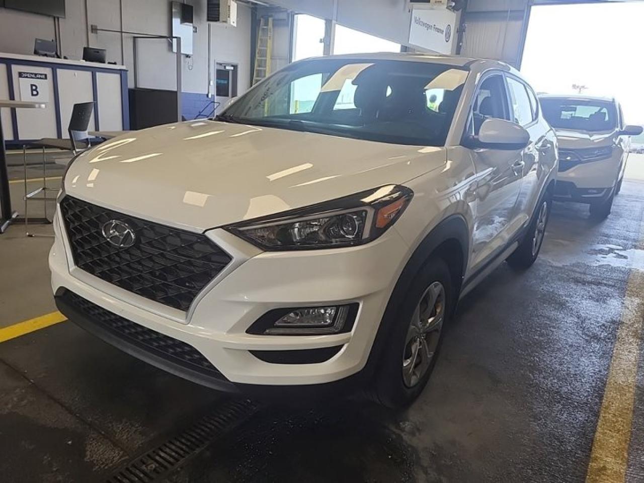 Used 2020 Hyundai Tucson Essential AWD | Heated Seats | CarPlay + Android | Rear Camera | and More ! for sale in Guelph, ON