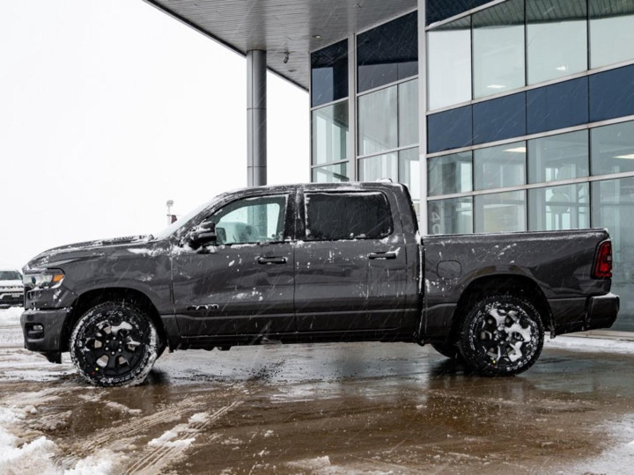 2026 RAM 1500 SPORT Photo4