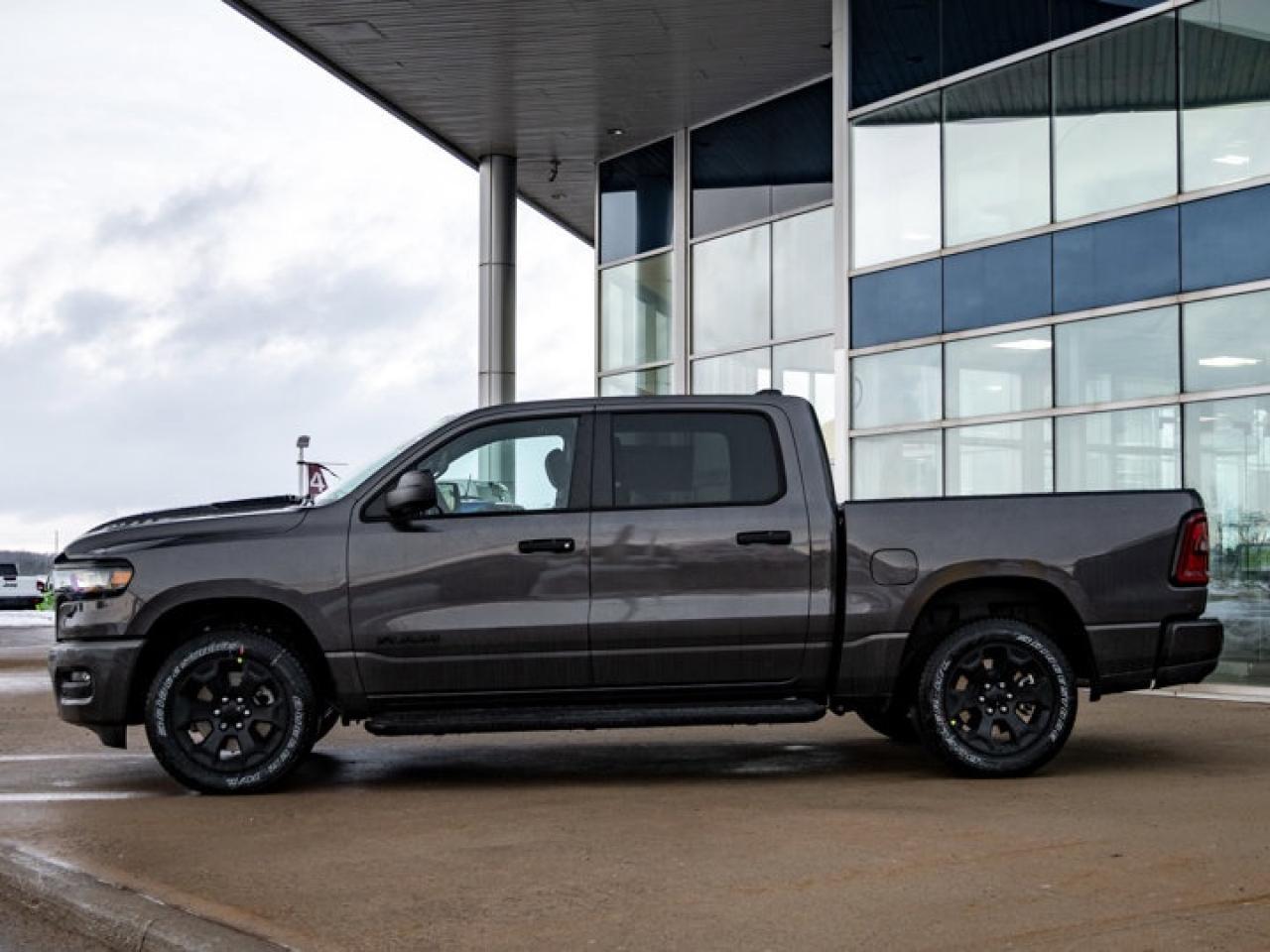 2026 RAM 1500 Express Photo4