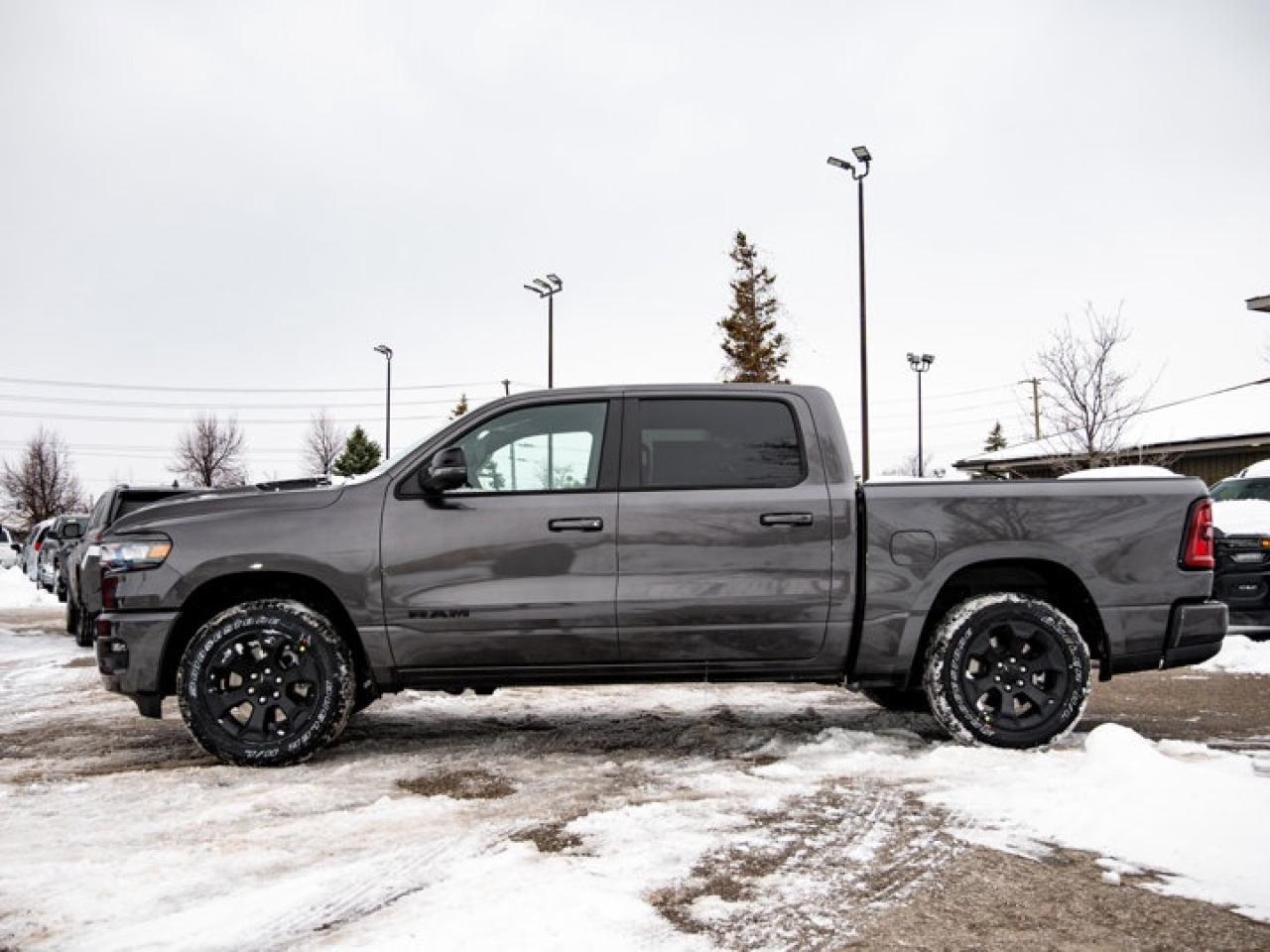 2026 RAM 1500 SPORT Photo4