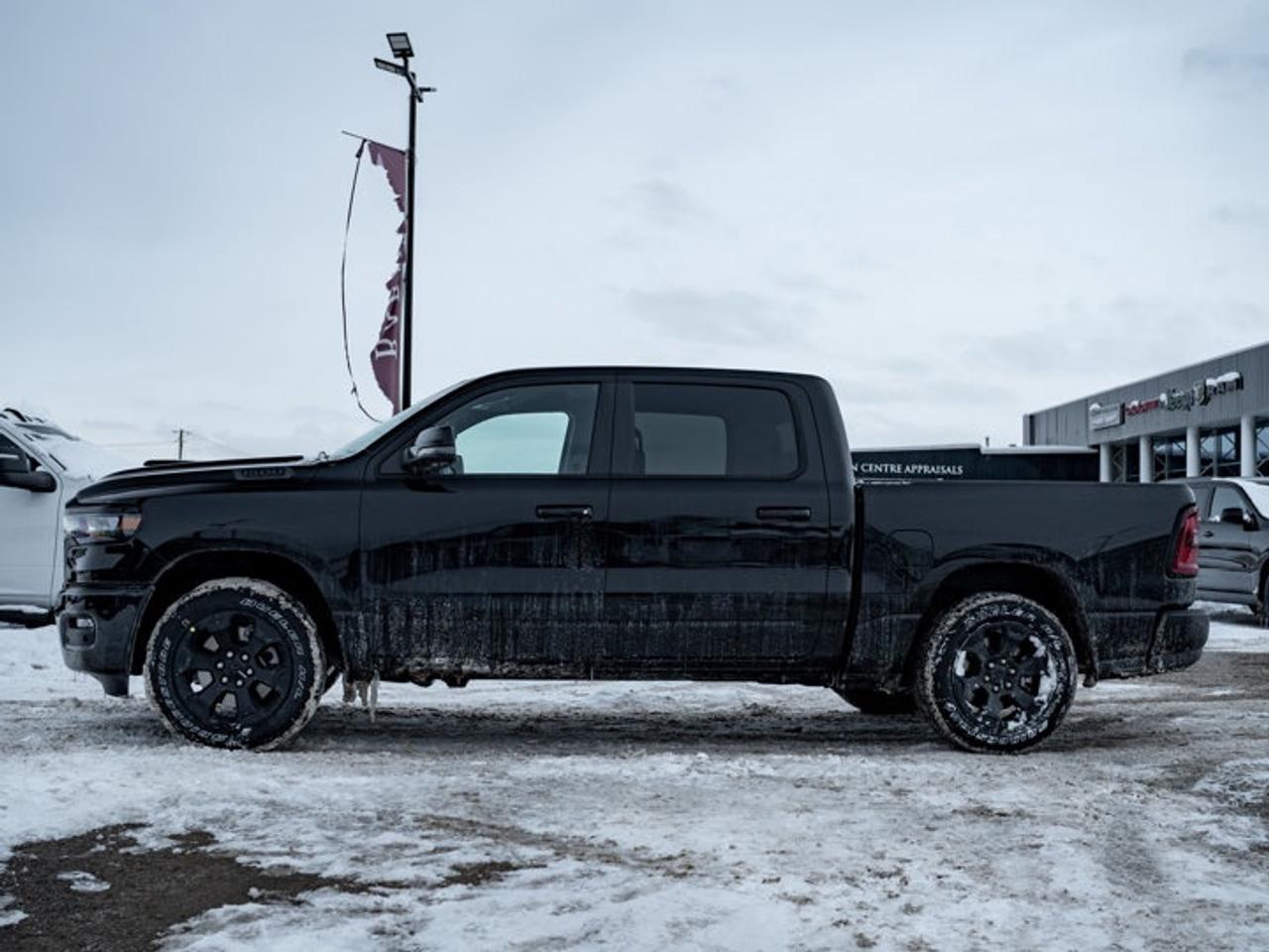 2026 RAM 1500 SPORT Photo4