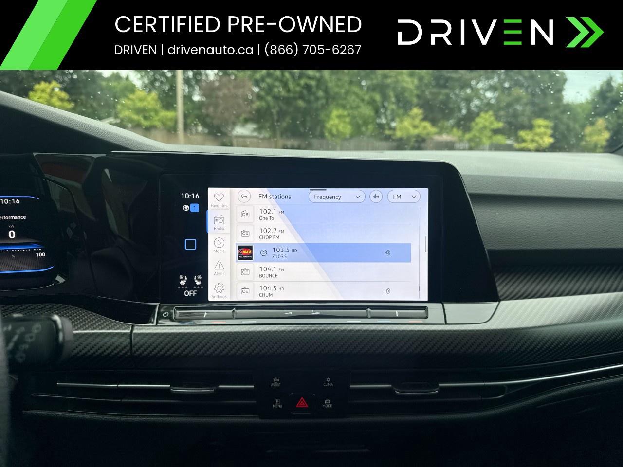 2024 Volkswagen Golf R Photo