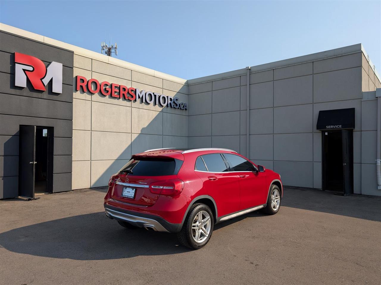 2016 Mercedes-Benz GLA 250 4MATIC  - PANO ROOF - NAVI - REVERSE CAM