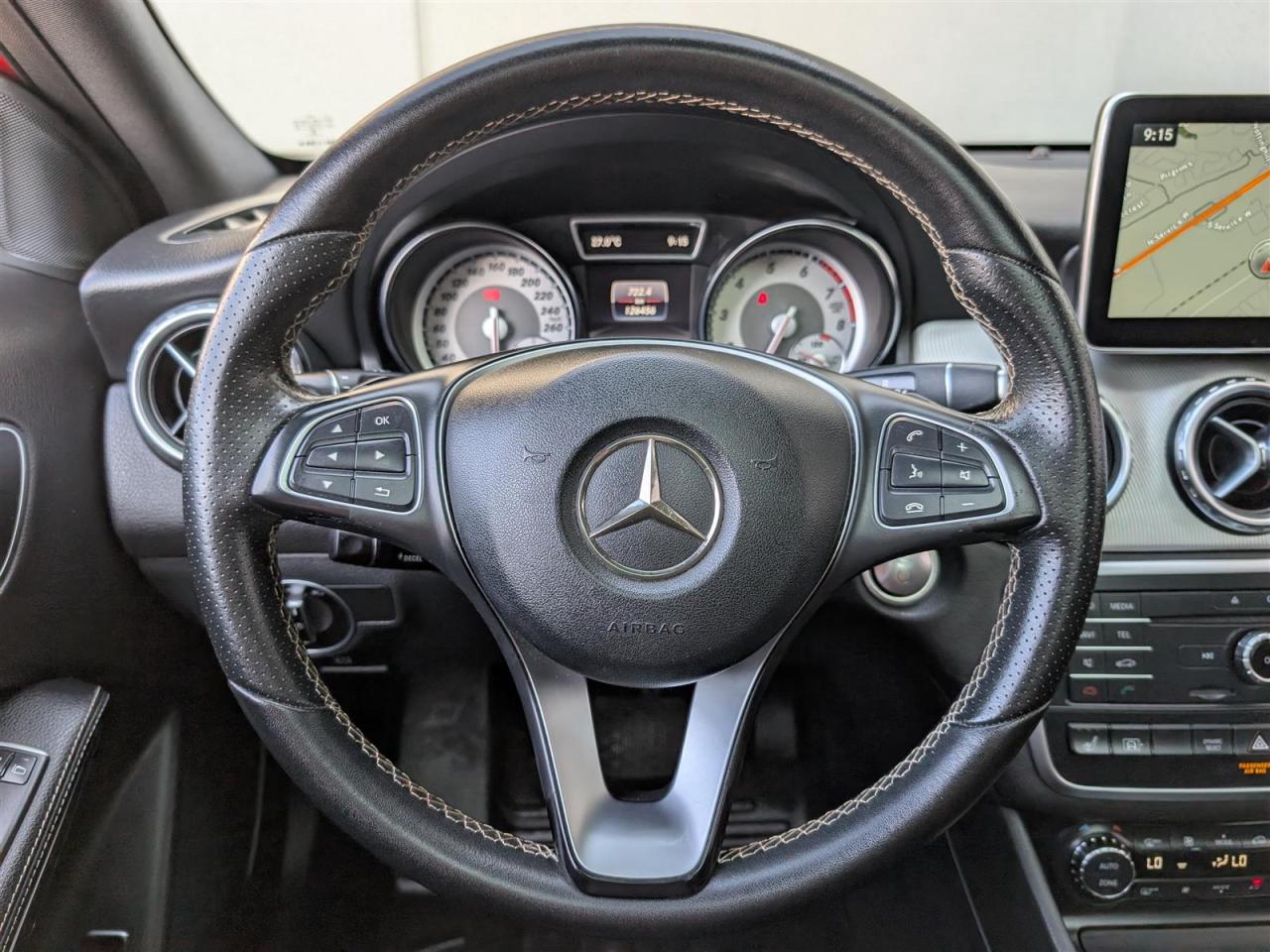 2016 Mercedes-Benz GLA 250 4MATIC  - PANO ROOF - NAVI - REVERSE CAM