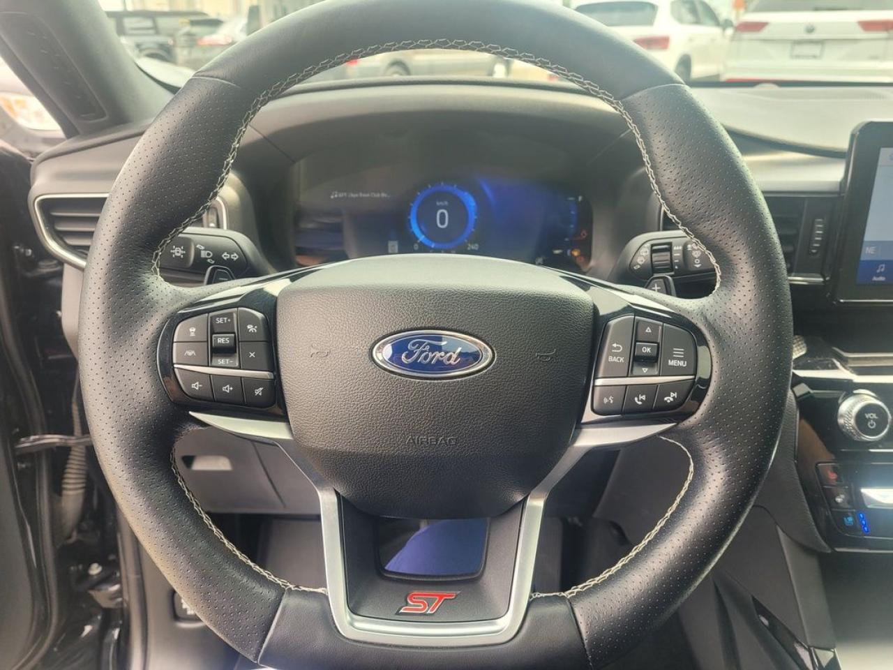 2022 Ford Explorer ST Photo16