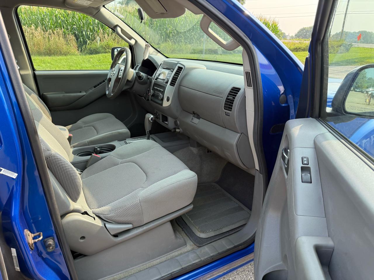 2014 Nissan Frontier SV 4X4 - Photo #16