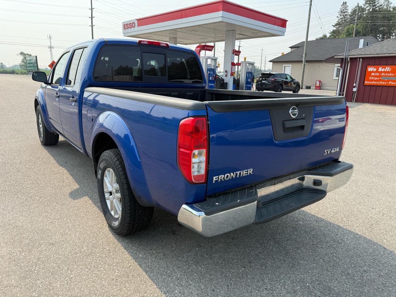 2014 Nissan Frontier SV 4X4 - Photo #10
