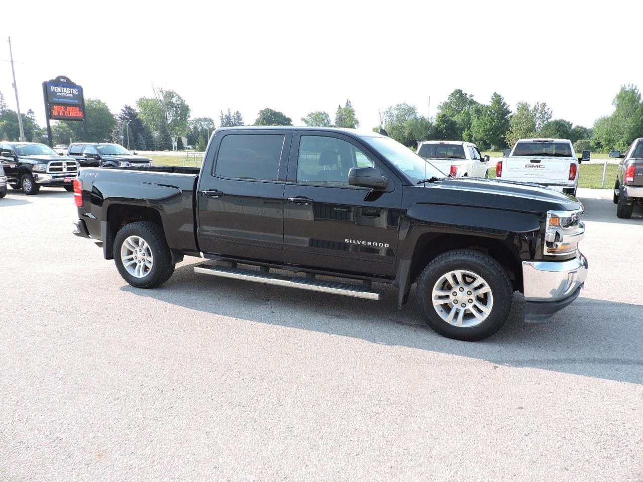 2018 Chevrolet Silverado 1500 LT 5.3L V8 4X4 6-Seater 1 Owner Only 96000 KMS Photo2