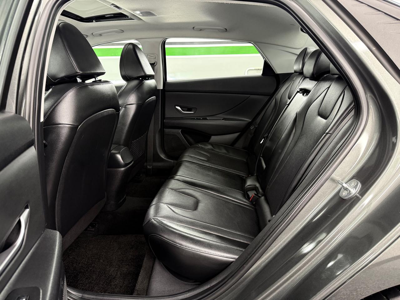 2022 Hyundai Elantra Ultimate Tech - Photo #11