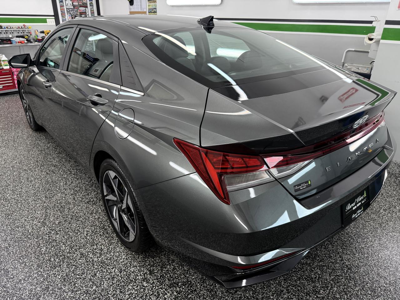 2022 Hyundai Elantra Ultimate Tech - Photo #4