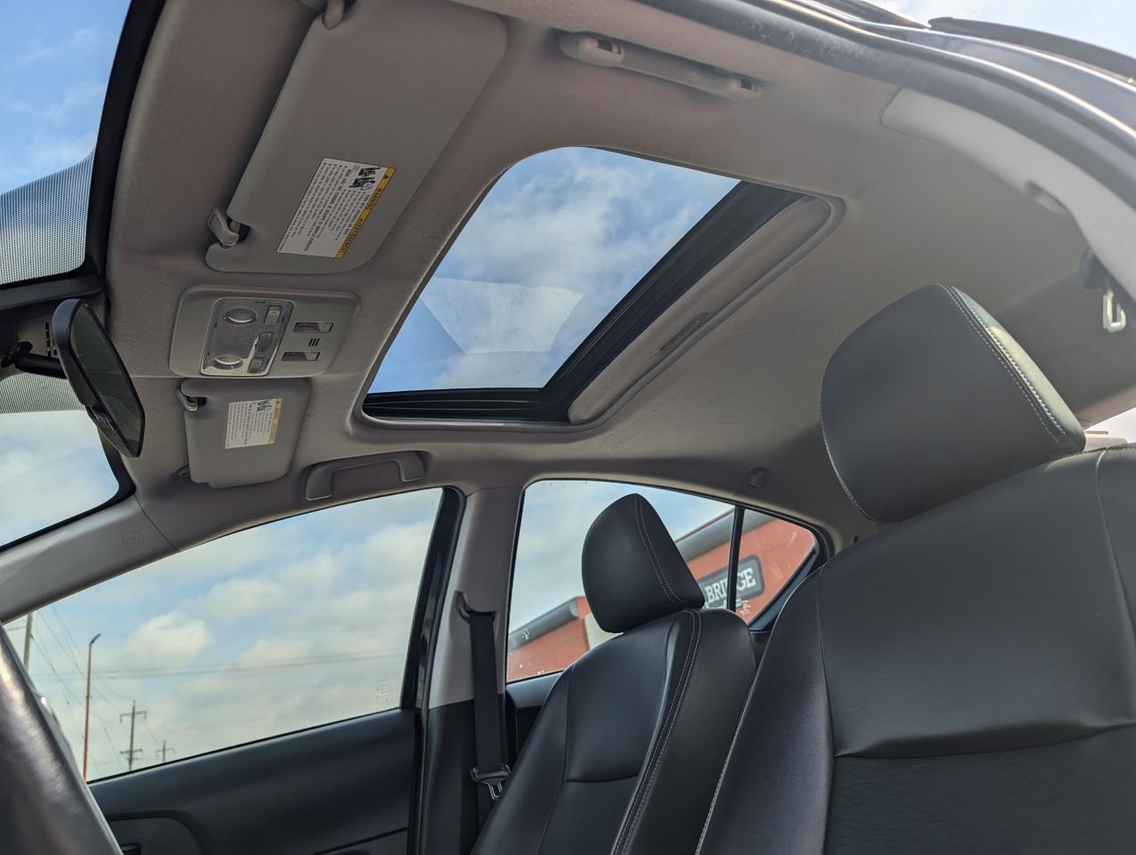 2016 Toyota Prius c Technology | Sunroof | Leather | One Owner - Photo #13