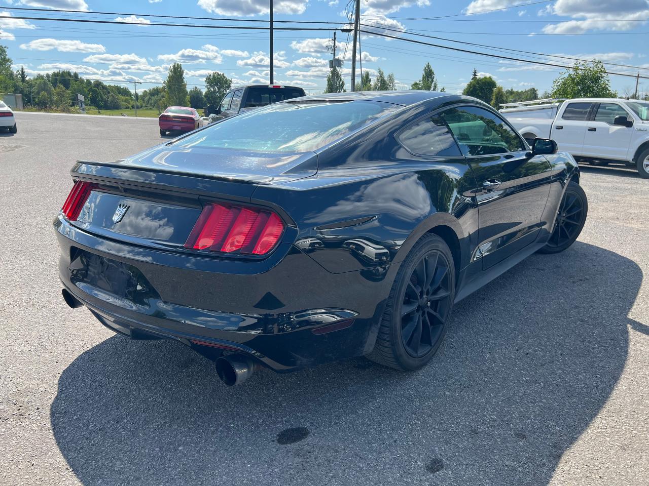 2017 Ford Mustang EcoBoost Photo4