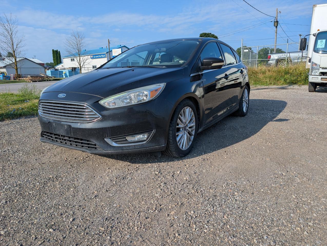 Used 2015 Ford Focus 5dr HB Titanium for sale in Harriston/Walkterton/Wingham, ON