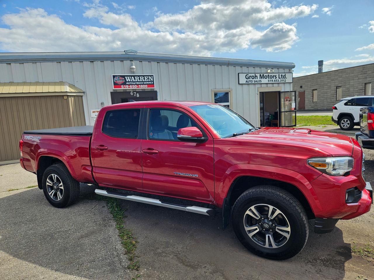 2017 Toyota Tacoma 4WD DOUBLE CAB V6 AUTO - Photo #5