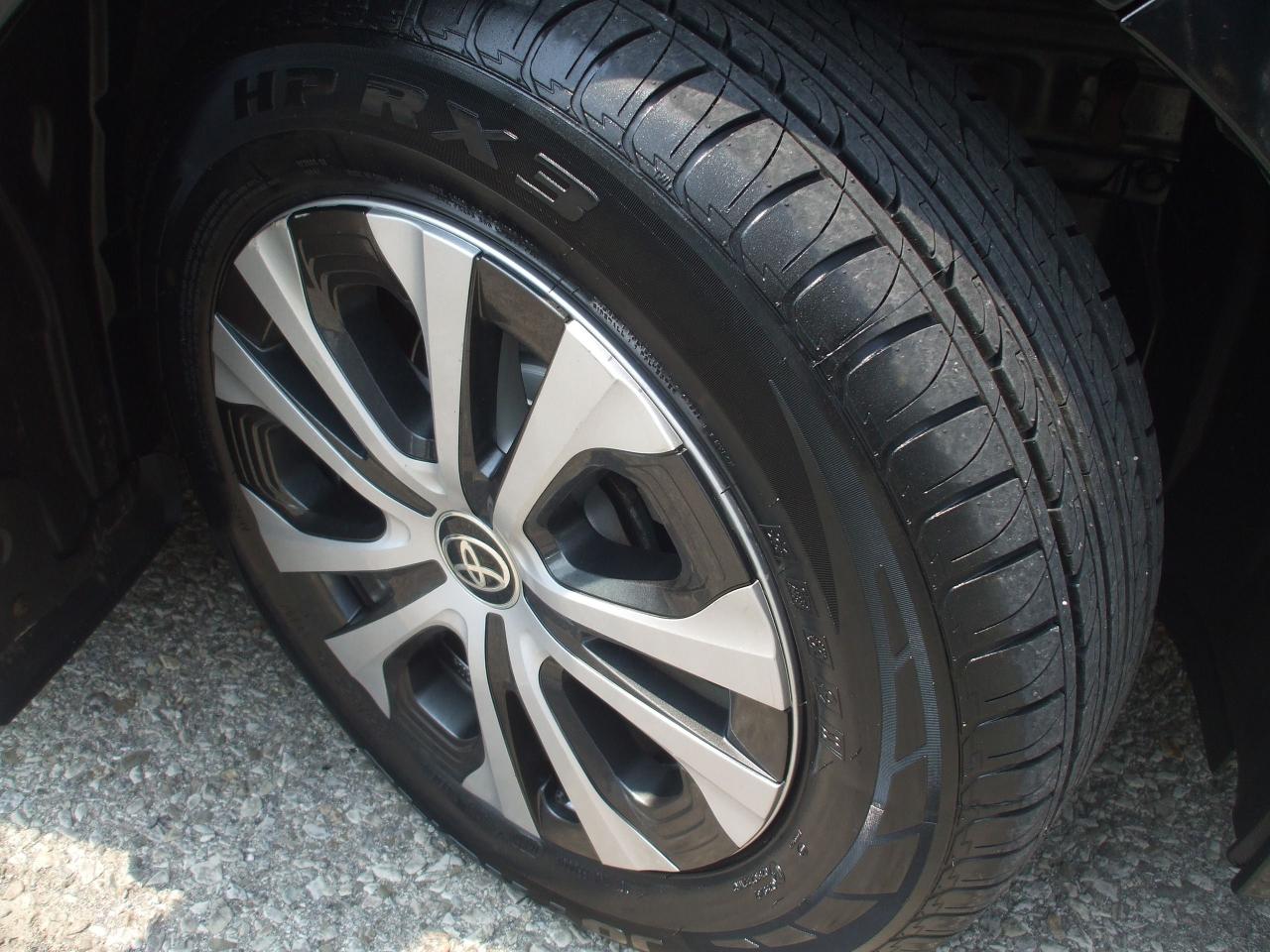 2022 Toyota Corolla Hybrid,New Tires & Brakes,Certified,Ready to Go... - Photo #24