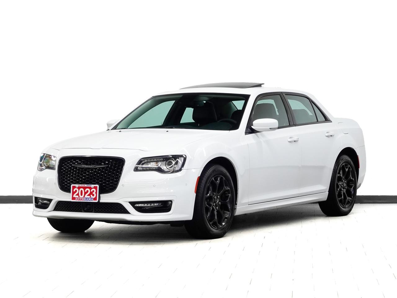 2023 Chrysler 300 TOURING L | AWD | Nav | Leather | Pano roof | BSM