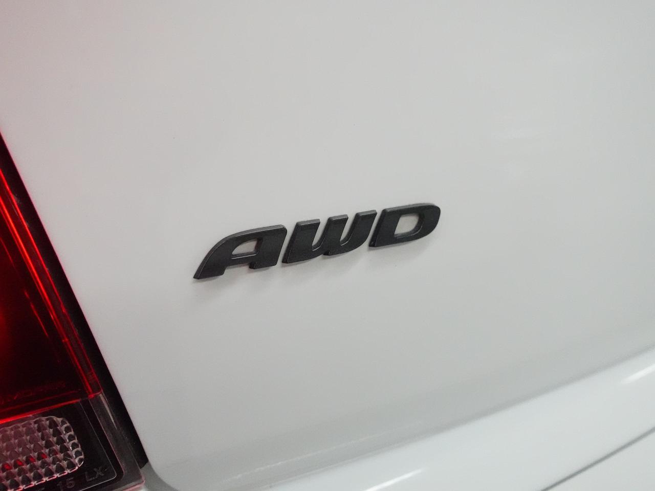 2023 Chrysler 300 TOURING L | AWD | Nav | Leather | Pano roof | BSM