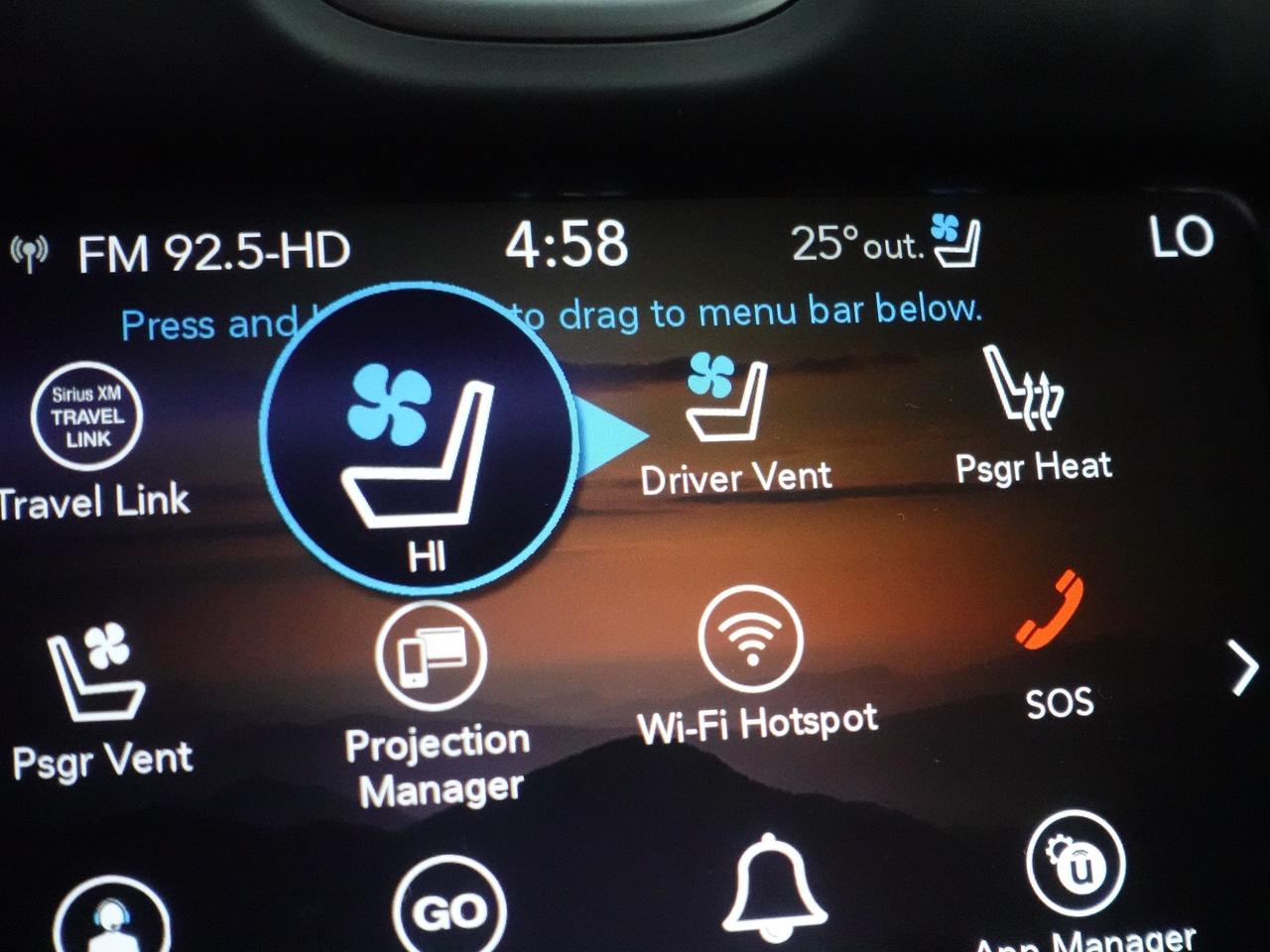 2023 Chrysler 300 TOURING L | AWD | Nav | Leather | Pano roof | BSM Photo