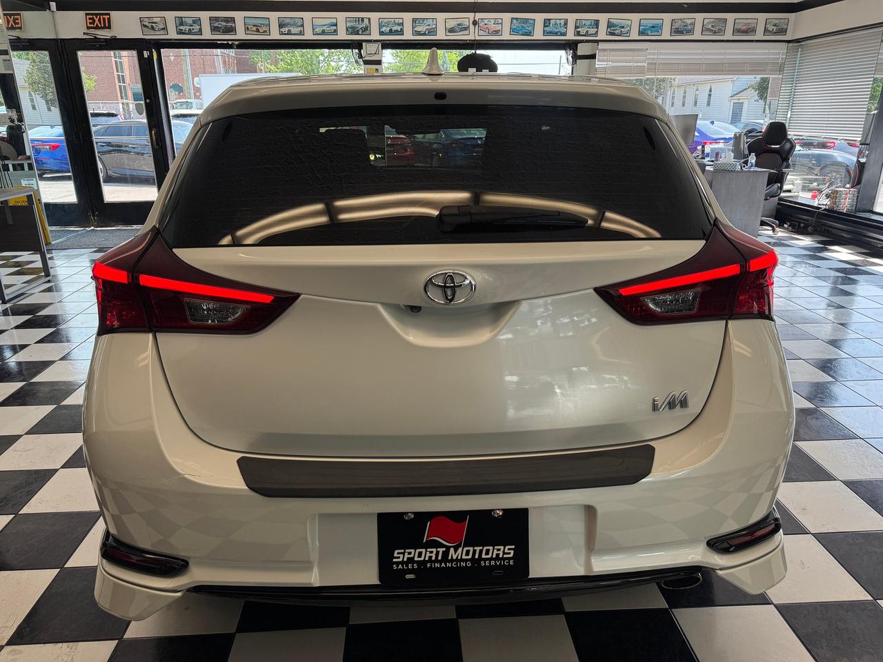 2017 Toyota Corolla iM Hatchback+New Tires+Alloys+Brakes+CLEAN CARFAX Photo
