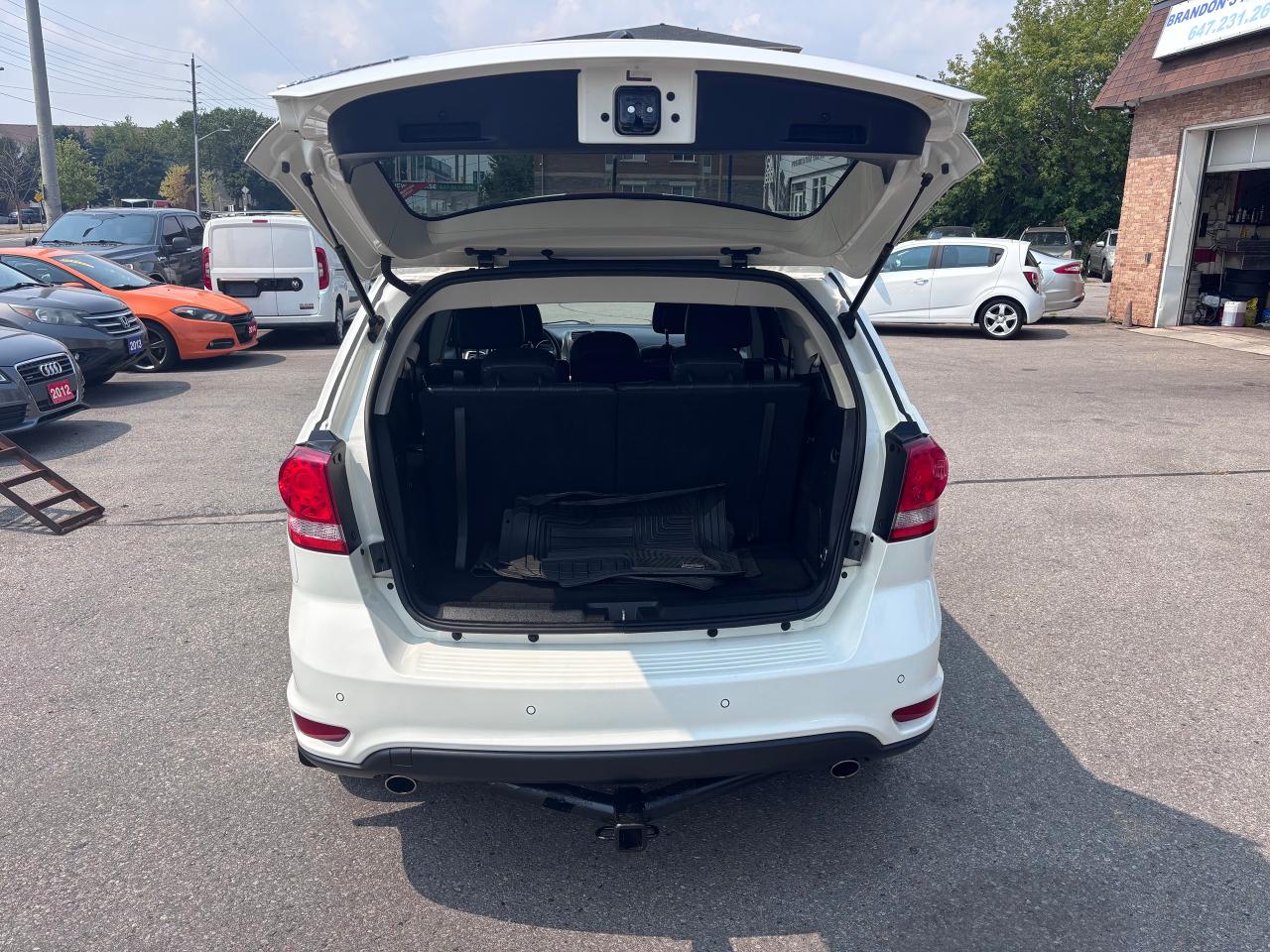 2016 Dodge Journey AWD RT 7 PASSENGER - Photo #11