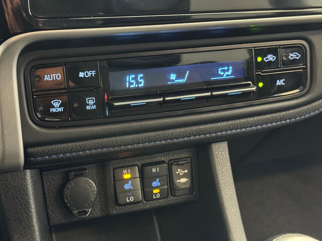 2017 Toyota Corolla SE+Adaptive Cruise+New Tires+Heated Steering Photo